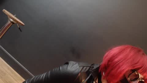 Snapshot of rebeccalachaude chatting on October 27, 2025, 6:01 pm Rebeccalachaude online show from October 27, 2025, 6:01 pm