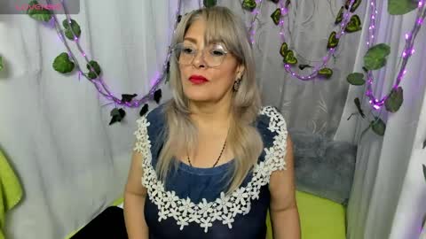 Snapshot of rebeccamayer031 chatting on June 3, 2026, 4:59 am Rebecca online show from June 3, 2026, 4:59 am