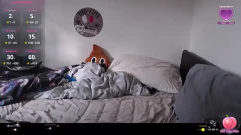 Snapshot of rebeccasummercam chatting on September 15, 2025, 8:25 am rebeccasummercam online show from September 15, 2025, 8:25 am