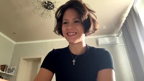 Snapshot of rebeccatumbleson chatting on October 18, 2025, 11:11 am Rebecca online show from October 18, 2025, 11:11 am