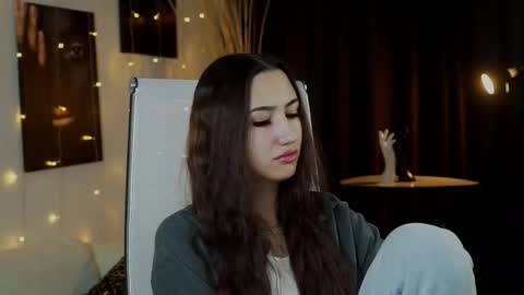 rebeckathornton online show from January 19, 2026, 3:27 pm