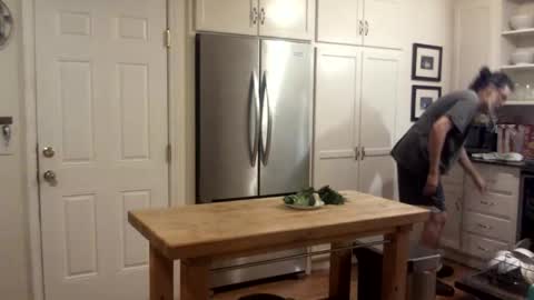 rebelstarlight online show from May 26, 2026, 6:20 am