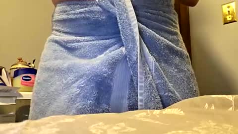 Snapshot of red24devils chatting on October 17, 2025, 5:04 pm red24devils online show from October 17, 2025, 5:04 pm