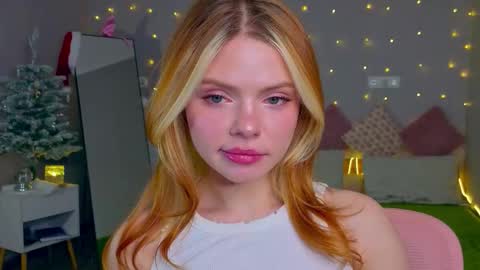 Snapshot of red__candy chatting on January 13, 2026, 1:05 pm red__candy online show from January 13, 2026, 1:05 pm