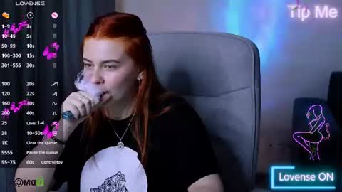 red__dizzy online show from June 10, 2026, 1:54 pm