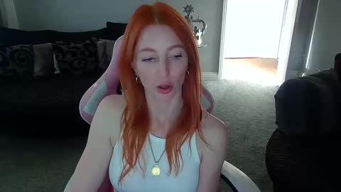 Snapshot of red_firesquirt chatting on February 24, 2025, 2:26 pm Red - online show from February 24, 2025, 2:26 pm