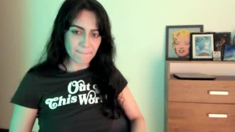 red_flower203 online show from March 25, 2026, 9:10 pm