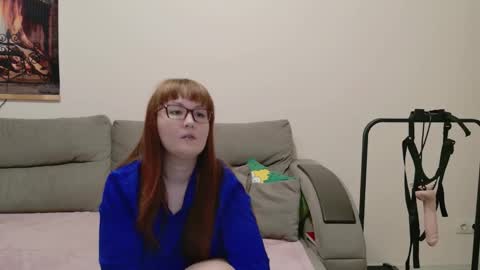 Lisa online show from November 10, 2025, 3:33 pm