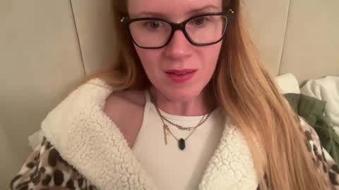 Rosie online show from September 14, 2025, 6:51 pm