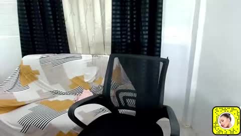 Snapshot of red_kitsune69 chatting on March 8, 2025, 12:30 pm red_kitsune69 online show from March 8, 2025, 12:30 pm