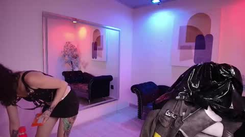 Res Moon online show from October 7, 2025, 11:40 am