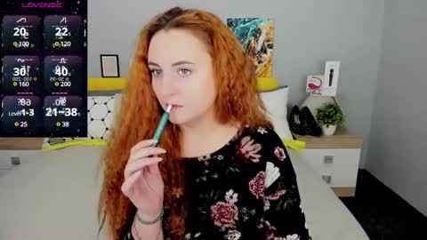Snapshot of red_naughtyfox chatting on February 9, 2025, 5:22 pm Lessy Fox online show from February 9, 2025, 5:22 pm