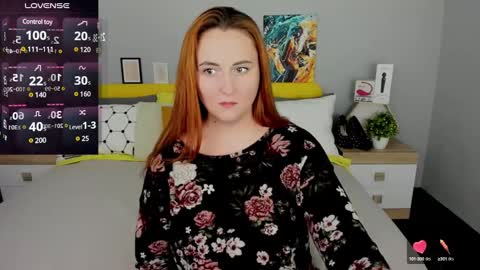 Snapshot of red_naughtyfox chatting on February 17, 2025, 2:42 am Lessy Fox online show from February 17, 2025, 2:42 am