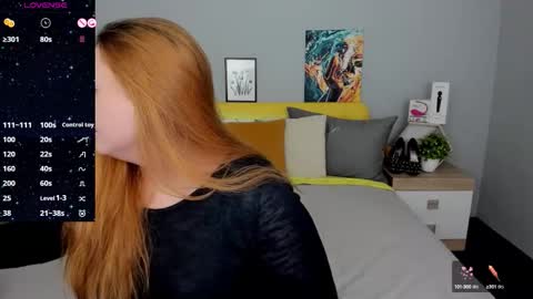 Lessy Fox online show from September 25, 2025, 3:43 am