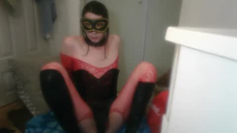 Red October SlutPuppy online show from January 5, 2025, 9:59 am