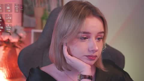 Snapshot of red_queeen chatting on December 3, 2024, 12:24 am QUEEN OF EVIL online show from December 3, 2024, 12:24 am