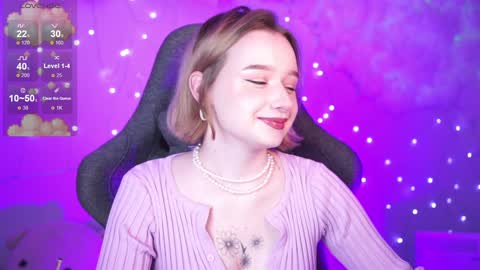 Snapshot of red_queeen chatting on January 11, 2025, 8:43 pm QUEEN OF EVIL online show from January 11, 2025, 8:43 pm