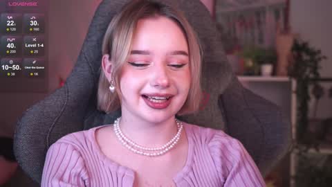 Snapshot of red_queeen chatting on January 16, 2025, 11:48 pm QUEEN OF EVIL online show from January 16, 2025, 11:48 pm