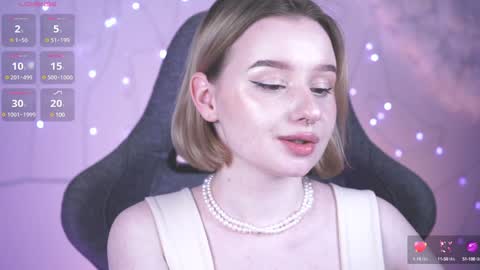 Snapshot of red_queeen chatting on February 8, 2025, 11:55 pm QUEEN OF EVIL online show from February 8, 2025, 11:55 pm