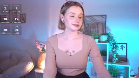 Snapshot of red_queeen chatting on February 11, 2025, 11:54 pm QUEEN OF EVIL online show from February 11, 2025, 11:54 pm