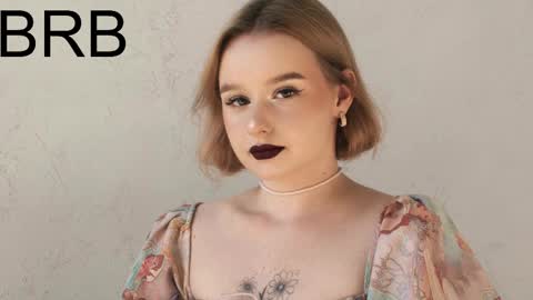 Snapshot of red_queeen chatting on February 20, 2025, 5:23 am QUEEN OF EVIL online show from February 20, 2025, 5:23 am