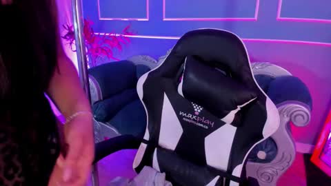     online show from February 10, 2026, 11:36 am