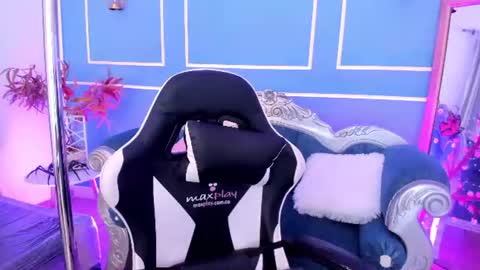     online show from June 20, 2026, 11:13 am