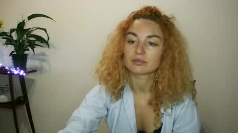 Snapshot of reddgirll chatting on January 30, 2025, 6:21 pm reddgirll online show from January 30, 2025, 6:21 pm