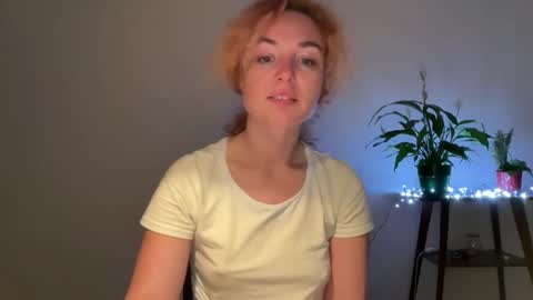 Snapshot of reddgirll chatting on February 21, 2025, 10:26 pm reddgirll online show from February 21, 2025, 10:26 pm