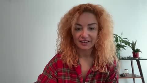 Snapshot of reddgirll chatting on February 22, 2025, 11:35 am reddgirll online show from February 22, 2025, 11:35 am