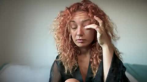 Snapshot of reddgirll chatting on September 30, 2025, 7:02 am reddgirll online show from September 30, 2025, 7:02 am