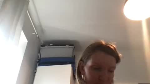 Snapshot of redfoxofficial chatting on June 20, 2026, 8:17 am Redfox online show from June 20, 2026, 8:17 am