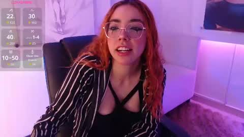 Snapshot of redgirrl_77 chatting on July 7, 2026, 12:09 pm Mere online show from July 7, 2026, 12:09 pm
