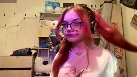 Eva online show from April 18, 2026, 9:37 pm
