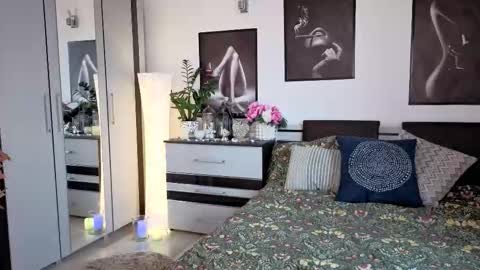 Alex online show from December 15, 2025, 12:20 pm