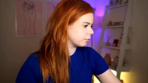 RedHotlinee online show from September 26, 2025, 9:30 pm