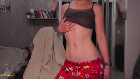 Stephanie online show from May 26, 2026, 3:41 pm