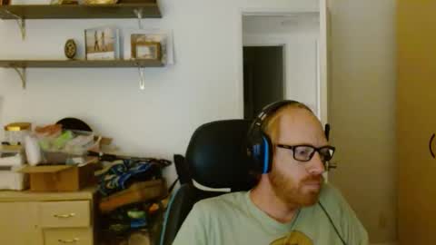 Snapshot of redrob57 chatting on November 18, 2025, 4:39 am redrob57 online show from November 18, 2025, 4:39 am