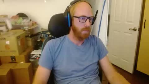 Snapshot of redrob57 chatting on December 3, 2025, 8:45 am redrob57 online show from December 3, 2025, 8:45 am