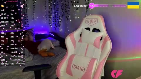 Snapshot of redvelveten chatting on November 8, 2025, 5:18 am Ronnie online show from November 8, 2025, 5:18 am