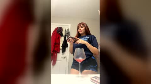 redvelvetsoft online show from March 5, 2026, 2:29 am