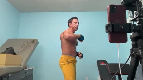 Snapshot of reeserideout chatting on October 3, 2025, 12:29 am Reese Rideout online show from October 3, 2025, 12:29 am