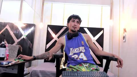 refors_rayo online show from February 12, 2025, 2:24 am