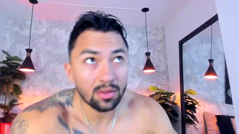 Snapshot of regan_pearson chatting on November 5, 2025, 2:33 am Regan online show from November 5, 2025, 2:33 am