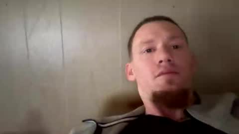 Snapshot of reggiemachete chatting on November 4, 2025, 7:57 pm reggiemachete online show from November 4, 2025, 7:57 pm