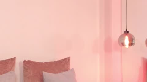 Regina  online show from September 10, 2025, 4:56 am