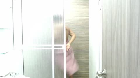Snapshot of reginacorleone chatting on February 3, 2025, 2:25 am Regi online show from February 3, 2025, 2:25 am