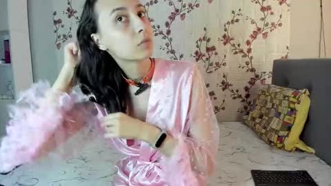 Alisa online show from September 15, 2025, 8:03 am