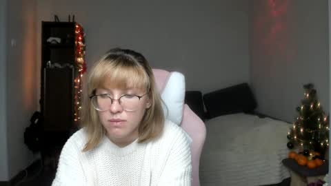 Snapshot of reginasmilee chatting on January 3, 2025, 1:47 pm Regina online show from January 3, 2025, 1:47 pm
