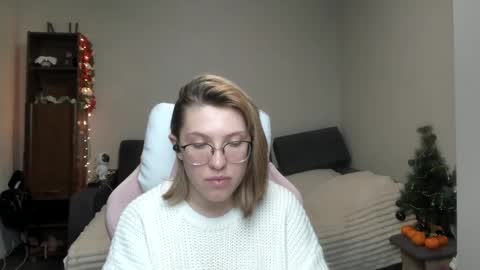Snapshot of reginasmilee chatting on January 4, 2025, 2:14 pm Regina online show from January 4, 2025, 2:14 pm